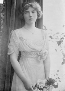 Anasztázia Mihajlovna de Bags grófnő 1892-1977, 1914 alkotó: Unbekannt