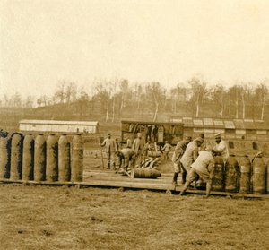 Nagy kagylóraktár, c1914-c1918 alkotó: Unbekannt