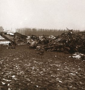 Megsemmisült zeppelin, c1914-c1918 alkotó: Unbekannt