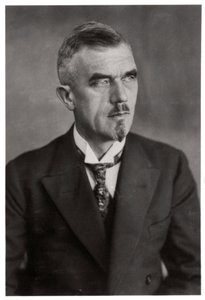 Dr. Ludwig Duerr, német léghajótervező, 1933. század vége vagy 20. század eleje alkotó: Unbekannt