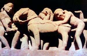 Erotikus szobrászat, hindu templom, Khajuraho, India, 950-1050