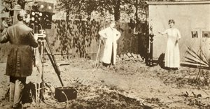 Eugene Lauste rögzíti az első kombinált mozgóképet és hangot, c1905, 1935. alkotó: Unbekannt