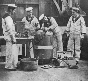 Elektromos érintkezőbánya felszerelése, 1914 alkotó: Unbekannt