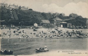 Folkestone. The Beach and Lifts, 19. század vége – 20. század eleje alkotó: Unbekannt