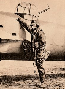 Teljesen felszerelt légi harcokhoz, oxigénnel, rádióval, elektromosan fűthető ruházattal és ejtőernyővel, 1940 alkotó: Unbekannt