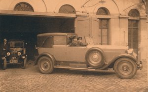 Garázs a kubai brüsszeli nagykövetségen, Belgiumban, 1927. alkotó: Unbekannt