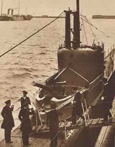 Hazai flottalátogatás – King Edward felszáll a Narwhal tengeralattjáróra, 1936 1937 alkotó: Unbekannt