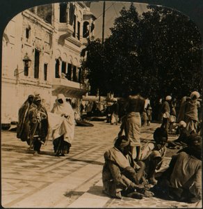 Az Aranytemplom udvarán. Amritsar, India, 1907 alkotó: Unbekannt