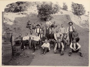 La Grange Mine Crew, Kalifornia, 1900-as évek. alkotó: Unbekannt