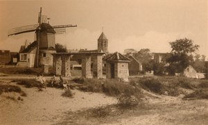 Régi szélmalom és templom, régi szélmalom és templom, 1900. alkotó: Unbekannt