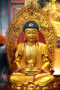 Leong San buddhista templom. Arany Buddha szobor. Szingapúr alkotó: Unbekannt