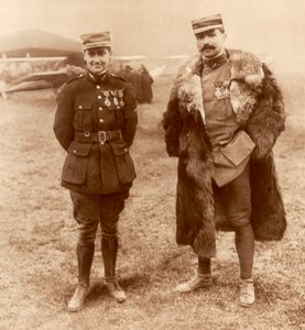 Georges Guynemer hadnagy és Felix Brocard kapitány, francia vadászpilóták, 1916. február 5. alkotó: Unbekannt