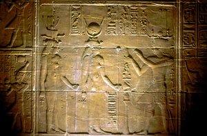 Mészkő dombormű Philae templomában, az ókori egyiptomi alkotó: Unbekannt