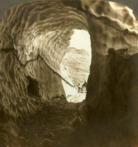Átnéz egy hóalagúton a nyár közepén a Dyreskard-hágó felett, Norvégiában, c1905. alkotó: Unbekannt