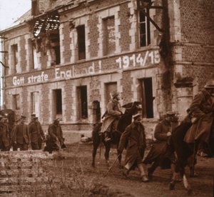 Isten büntesse meg Angliát, Bucy-le-Long, Észak-Franciaország, c1914-c1918 alkotó: Unbekannt