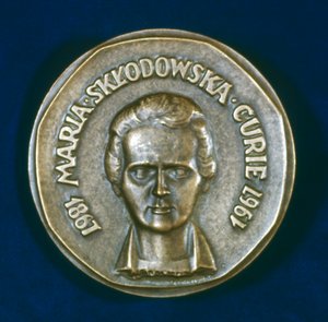 Marie Sklodowska Curie lengyel származású francia fizikus emlékérem, 1967 alkotó: Unbekannt