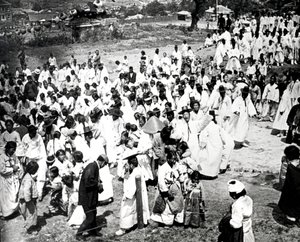 Szabadtéri összejövetel, Korea, 1900 alkotó: Unbekannt