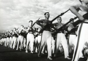 Fiatal Kommunisták Felvonulása, Moszkva, Szovjetunió, 1930-as évek alkotó: Unbekannt