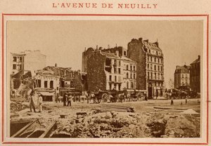 Paris commune (1871): kilátás a párizsi Neuilly sugárútra 1871 májusában. Pierre Pepetit fényképe. Nyomtatás kartonra, Dim. 9x5,4 cm alkotó: Unbekannt