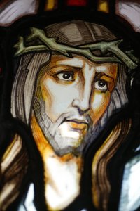 Jézus portréja. Ólomüveg ablak. Szent Balázs-templom Vichy Franciaország alkotó: Unbekannt