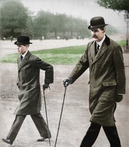 Edward herceg sétál HP Hansell úrral, tanárával a franciaországi Auteuilben, 1912-ben, 1936-ban. alkotó: Unbekannt