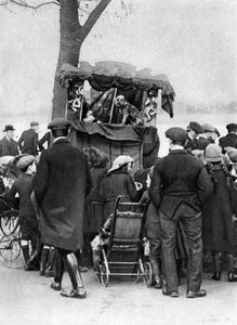Punch and Judy show Putney-ben, Londonban, 1926-1927 alkotó: Unbekannt