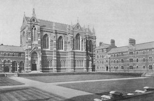 Quadrangle, Keble College, Oxford, 1904 alkotó: Unbekannt