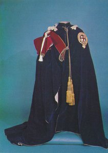 A Harisnyakötő Rend köntösei, 1953 alkotó: Unbekannt