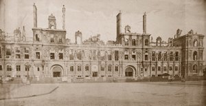 A Hotel de Ville romjai, Párizs, 1871. május alkotó: Unbekannt