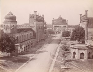 Rumi Darwaza és a Bara Imambara átjárója a 