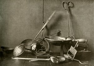 Sadiron, fogó, szkimmer, villa, szegecsek és réz aprítótál, XVIII. század, 1937. alkotó: Unbekannt