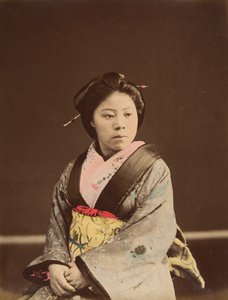 Shin, egy jól ismert teaházi lány Yokohamában, 1870-es évek. alkotó: Unbekannt