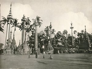 Szentélyek a Shwedagon pagodában, Yangon, 1900. alkotó: Unbekannt