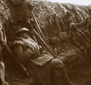 A lövészárokban nyugvó katonák, c1914-c1918 alkotó: Unbekannt