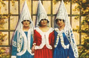 Spanyol nők mantillában, 1928. alkotó: Unbekannt