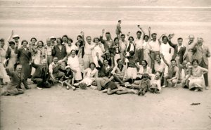 Sportnap a Gloucester Hotel partihoz a La Publente Beachen, Jersey, 1938 alkotó: Unbekannt