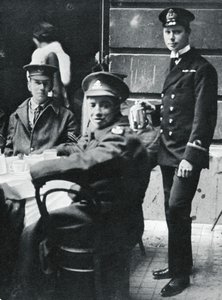 Albert herceg helyettes teát szolgál fel sebesült katonáknak a Buckingham-palotában, 1916 alkotó: Unbekannt