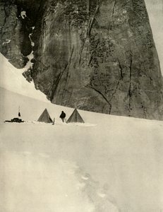 A tábor a gránitoszlop alatt, fél mérföldnyire az alsó gleccserraktártól...1909. január 27. alkotó: Unbekannt