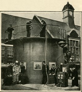 A búvártartály Portsmouthban, ahol búvárokat képeznek, 1901. alkotó: Unbekannt