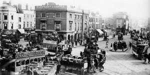 Az elefánt és a kastély a lovas villamos idején, London, 1926-1927 alkotó: Unbekannt
