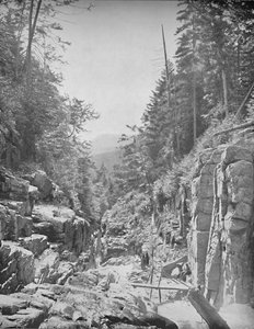 The Flume, Franconia White Mountains, N.H., 1897. alkotó: Unbekannt