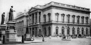 The United Service Club, Waterloo Place, London, 1926-1927 alkotó: Unbekannt