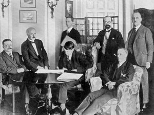 A szerződés megalkotói, 1921. december 6 alkotó: Unbekannt