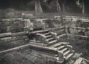Lépcső egy tégla fürdőtóban, Anuradhapura, 1926 alkotó: Unbekannt