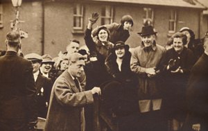 Wales Knows How To Cheer, 1936-1937 alkotó: Unbekannt