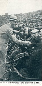 Fogyatékos volt szolgálati férfiakkal, 1922 1937 alkotó: Unbekannt