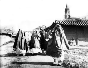 Nők, Nam San, Korea, 1900 alkotó: Unbekannt