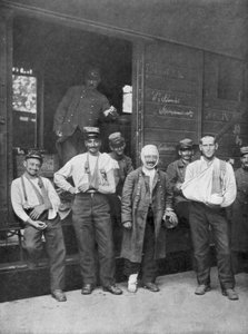 Sebesült francia katonák vonattal kórházba Franciaországban, 1914 alkotó: Unbekannt