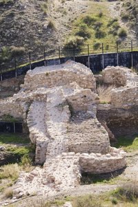 Átjáró, barbakán és a városfalak egy része, Los Millares, Santa Fe Mondujar közelében (fotó)