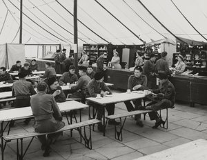 Menza sátor, Weybourne Summer Camp, 1954. április (f/w fotó) alkotó: Unbekannt